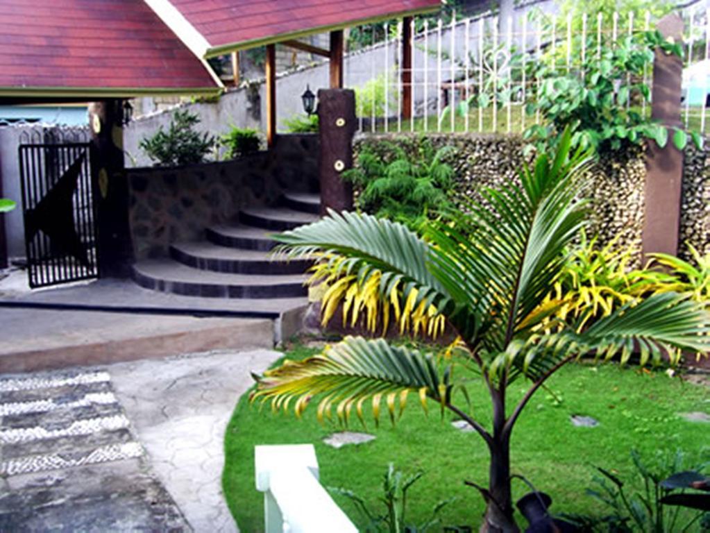Casa Rey Francis Pension House & Restaurant Tagbilaran City Exterior photo