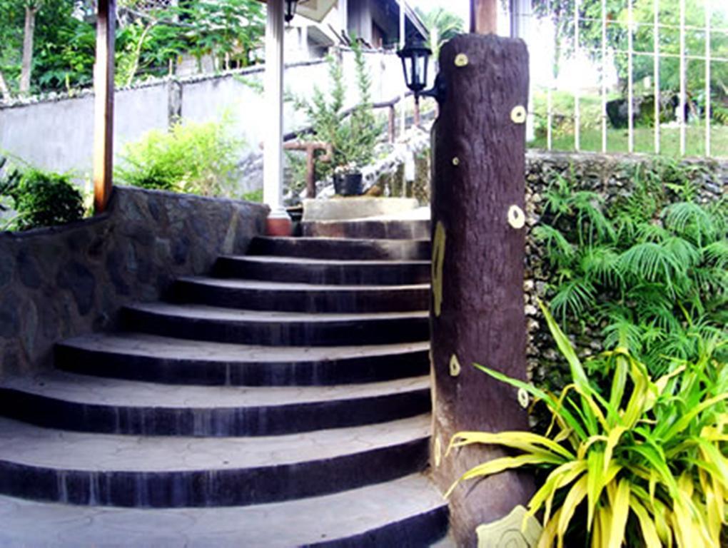 Casa Rey Francis Pension House & Restaurant Tagbilaran City Exterior photo